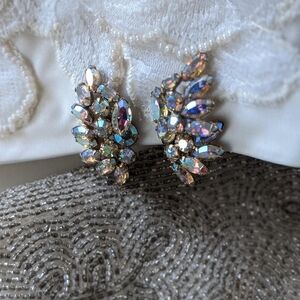 Vintage 1950s SHERMAN aurora borealis Crystal clip-on earrings